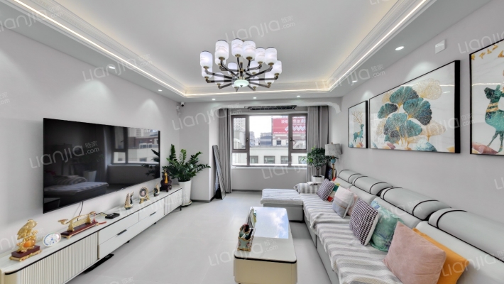 和润广场二手房实景图