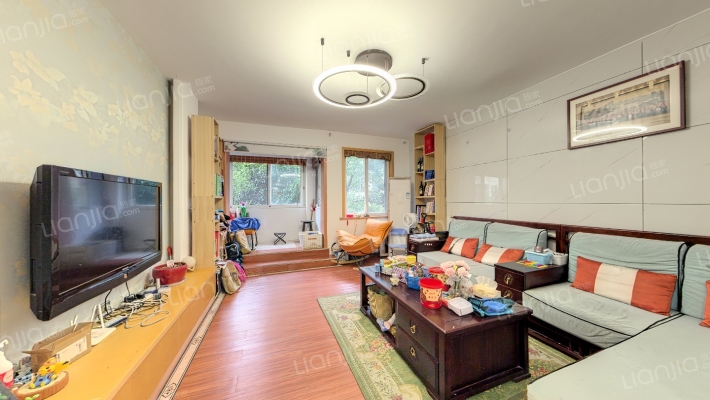 滨河南苑A区二手房实景图