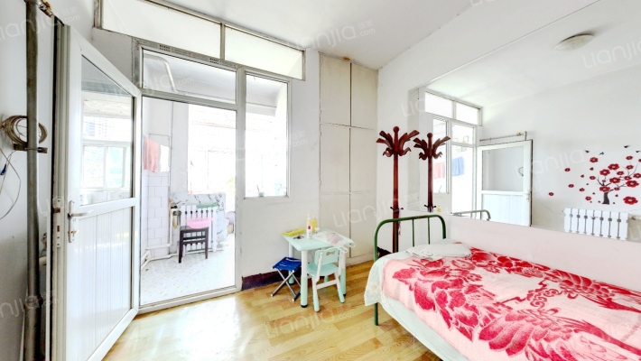 太钢医院宿舍二手房实景图