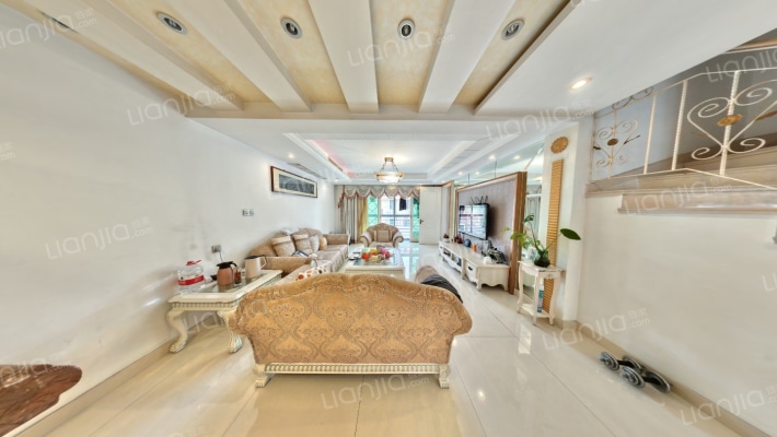 玫瑰庄园二手房实景图