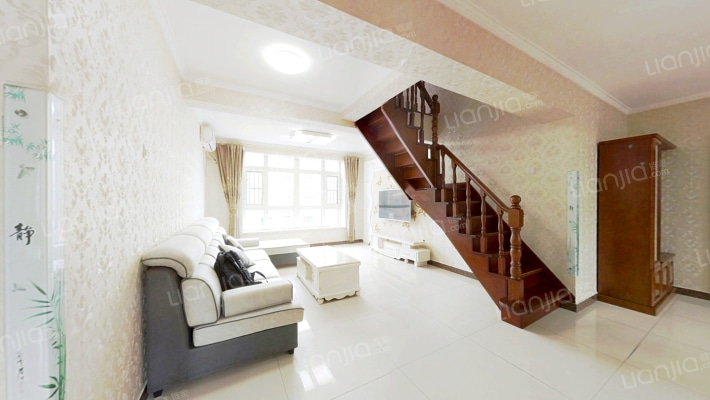 万龙第八城C区二手房实景图