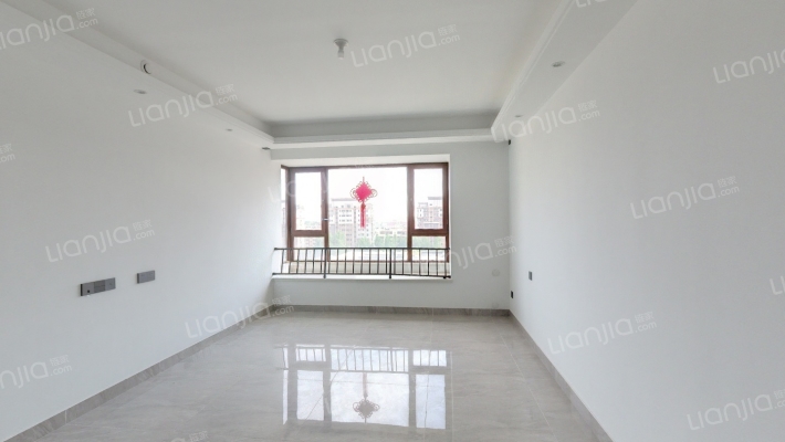 美的瀚堂二手房实景图