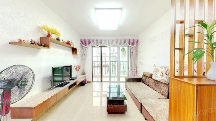 卡卡名邸二手房实景图