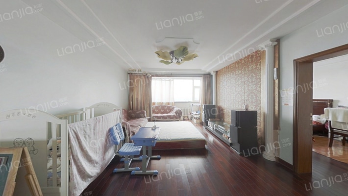 轻铁湖西花园二手房实景图