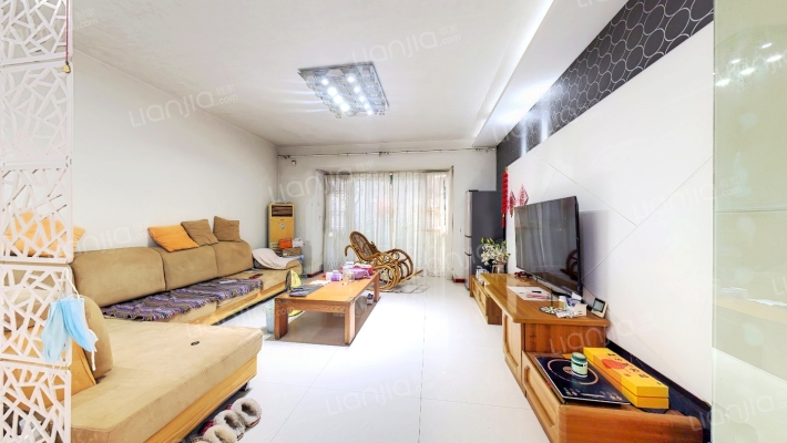 蔚蓝花城A区二手房实景图