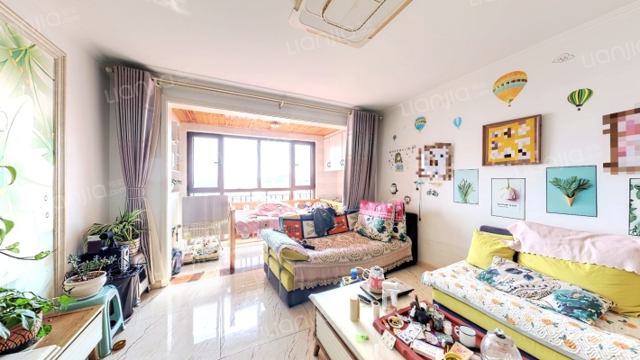 塞纳波斐二手房实景图