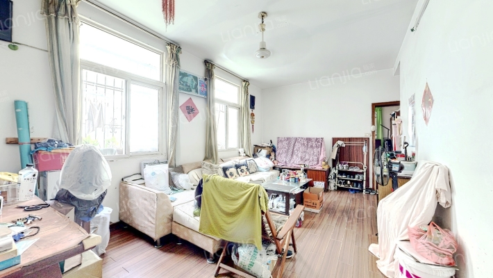 汉钢宿舍二手房实景图