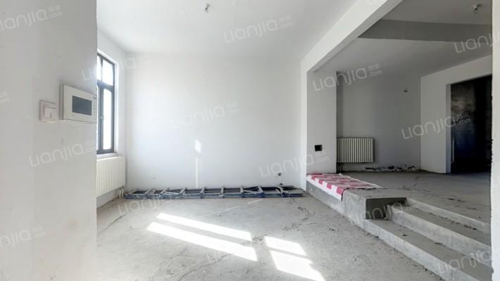 拉斐水岸二手房实景图