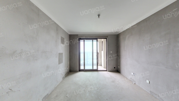 荣润麒麟府二手房实景图