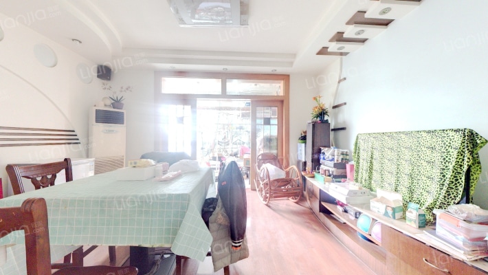 尊龙苑二手房实景图