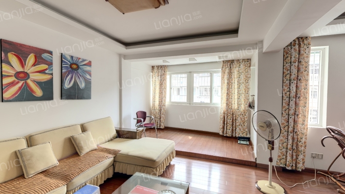 锦江花园二手房实景图