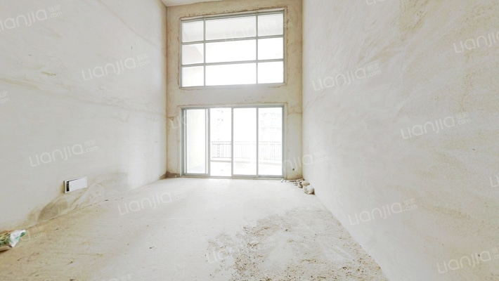 中天彩虹城北区二手房实景图