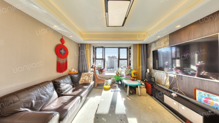 翡翠四季C区二手房实景图