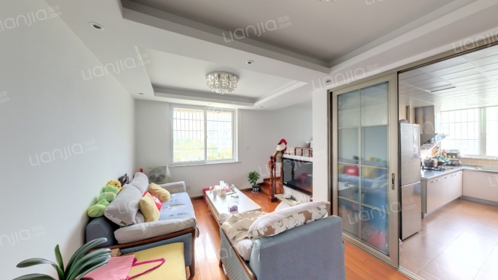 宝隆花园二手房实景图