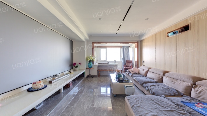 保利国际高尔夫花园塞纳河畔二手房实景图