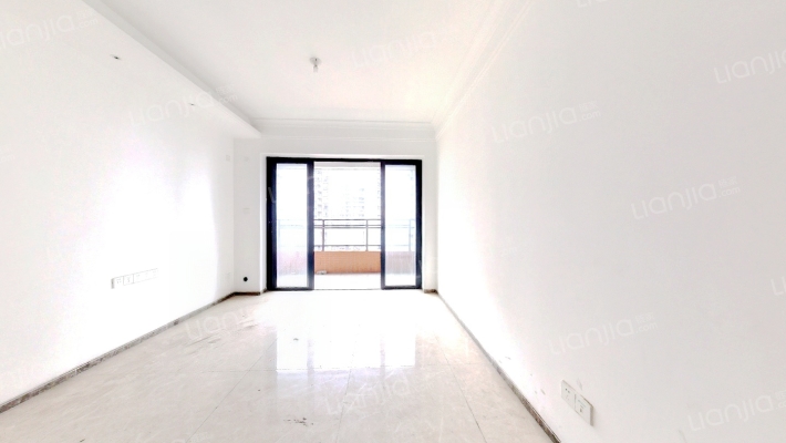 越秀滨海新城二手房实景图