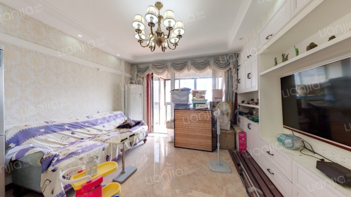 天正湖滨二期二手房实景图