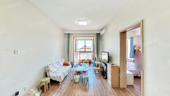 颐璟万和二手房实景图
