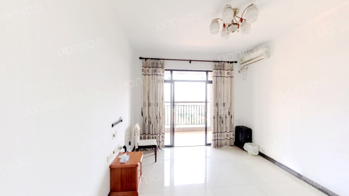 新世纪领居B区二手房实景图