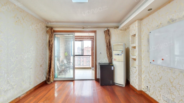 中央景城二手房实景图