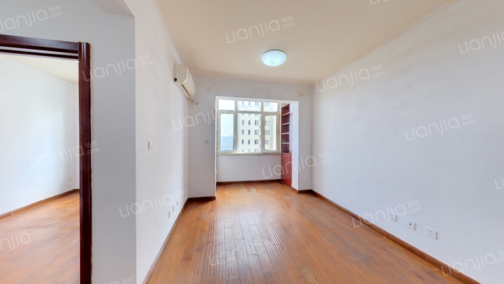 亿达峦翠园二手房实景图