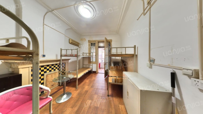 华卫里二手房实景图