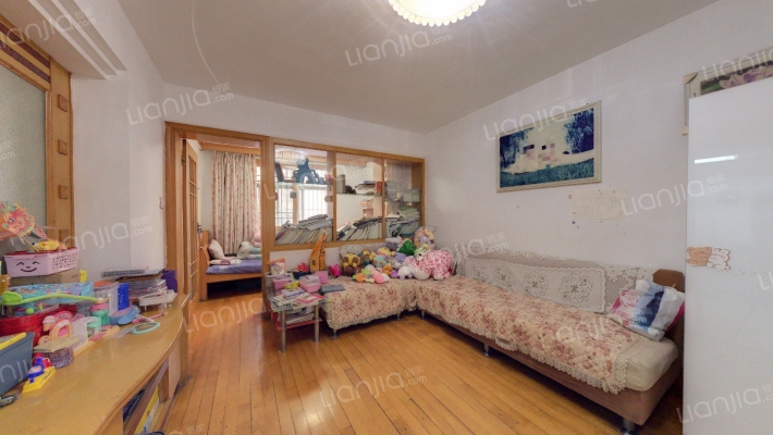 金发公寓二手房实景图