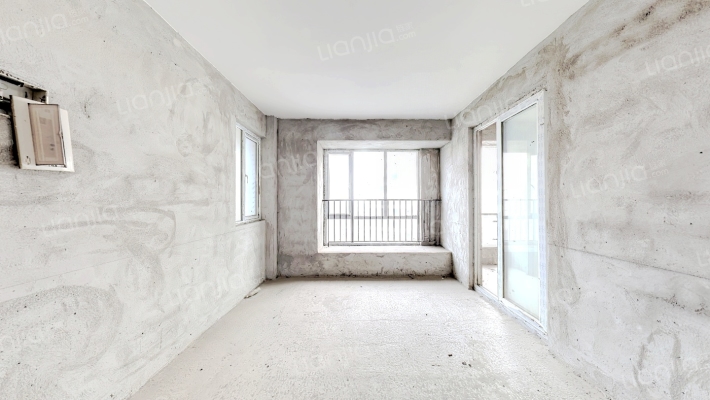 中冶兴港华府二手房实景图