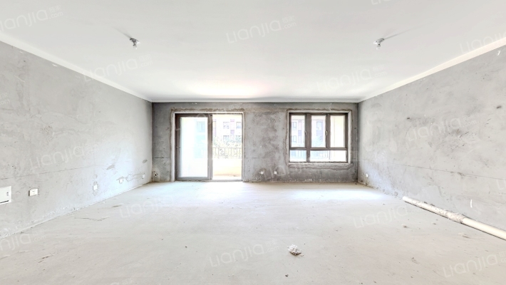 绿地湖语墅壹墅二手房实景图