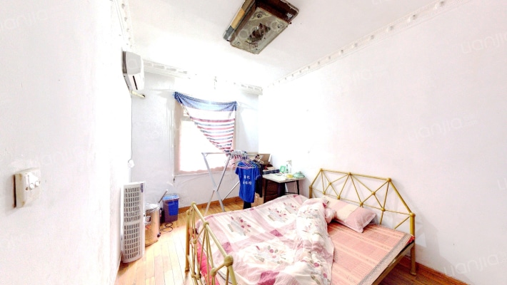 下吕浦一区雄鹰组团二手房实景图