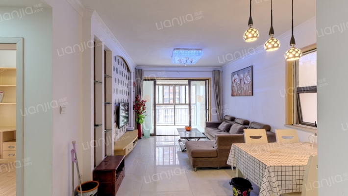 旭辉华庭二手房实景图