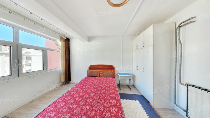 伊春路二手房实景图