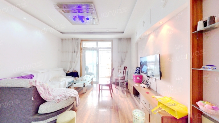 鸿福名苑二手房实景图