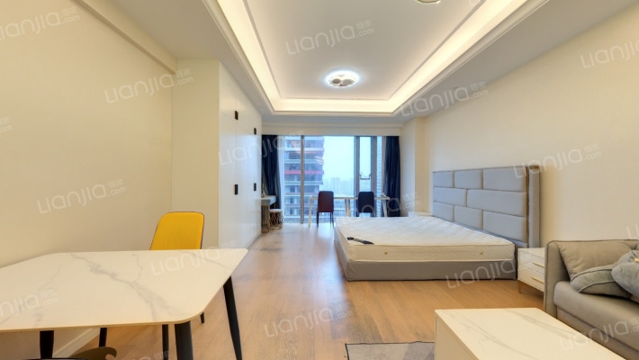 深蓝国际中心二手房实景图