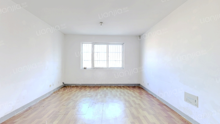 新海家园A区二手房实景图