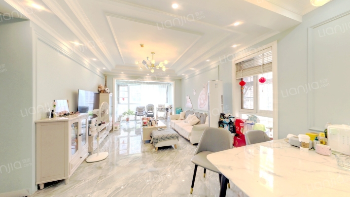 峰度天下二手房实景图