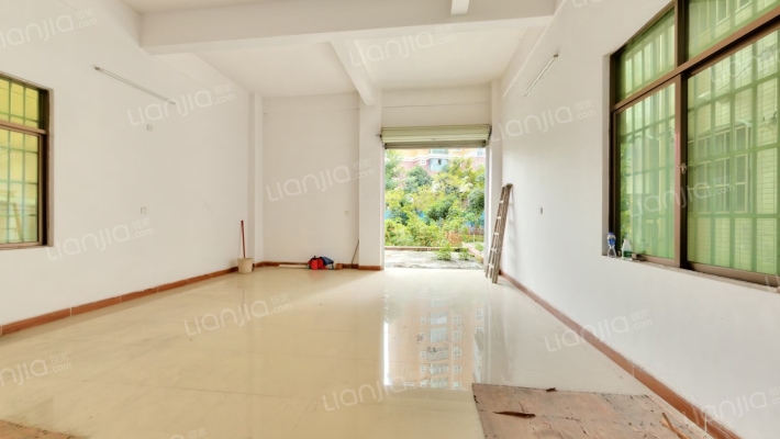 十六围街38号二手房实景图