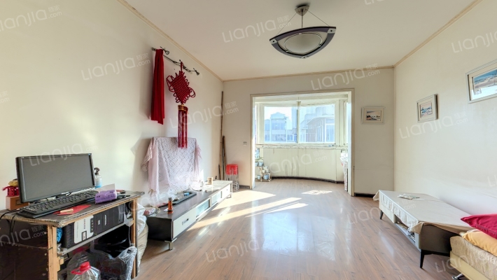 嘉美花苑二手房实景图