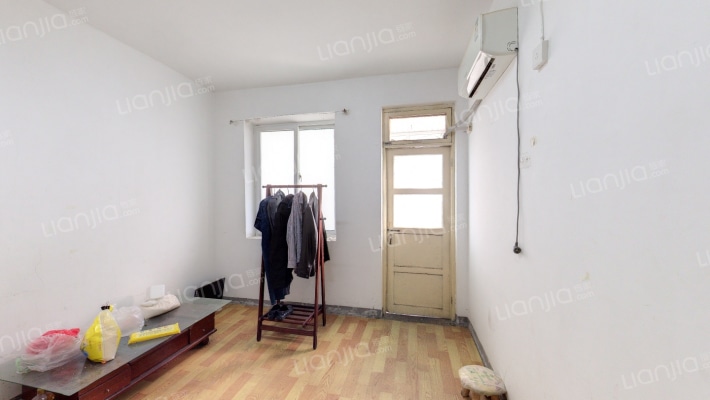 山大路182号二手房实景图