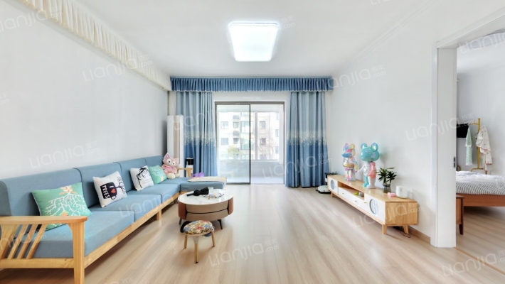 海信依云小镇莱茵二手房实景图