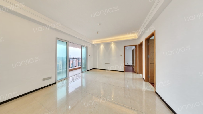 海伦春天二手房实景图