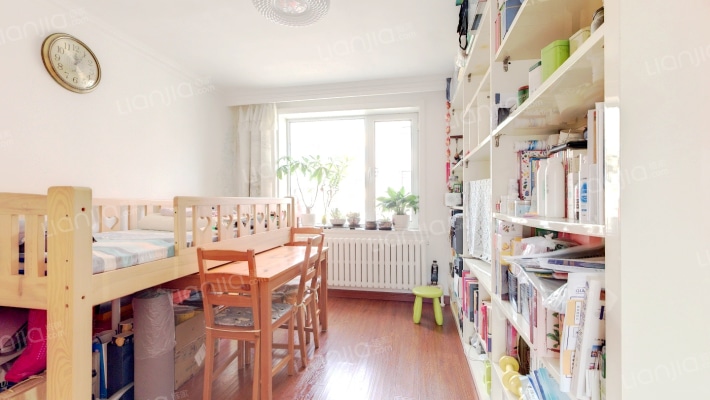 79中广电中心二手房实景图