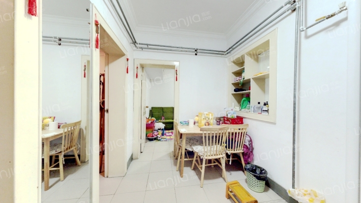 红色家园西院二手房实景图