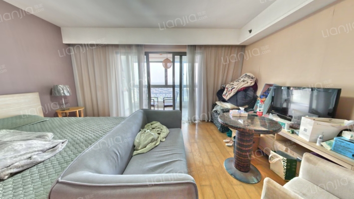 芳邻太湖天城公寓区二手房实景图