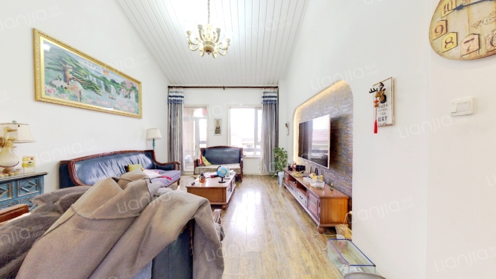 万盛理想国香郡二手房实景图