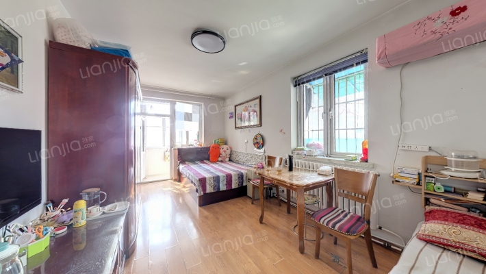 新光里二手房实景图