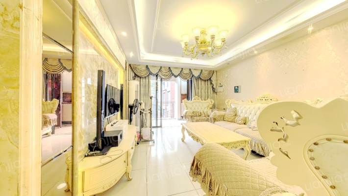 万科四季花城蔷薇苑二手房实景图