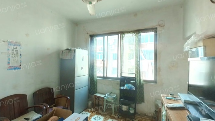 保险街67号二手房实景图