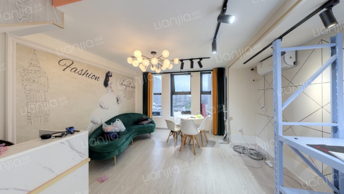 禾峰中心商办楼二手房实景图