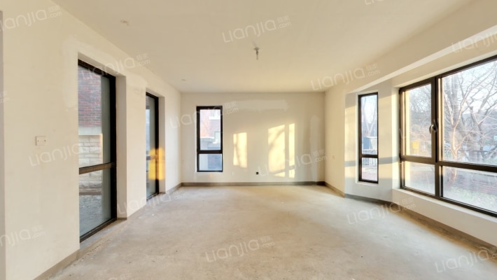 大爱城二手房实景图